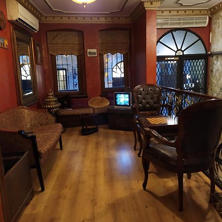 Istanbul Irish Hotel Bagian luar foto