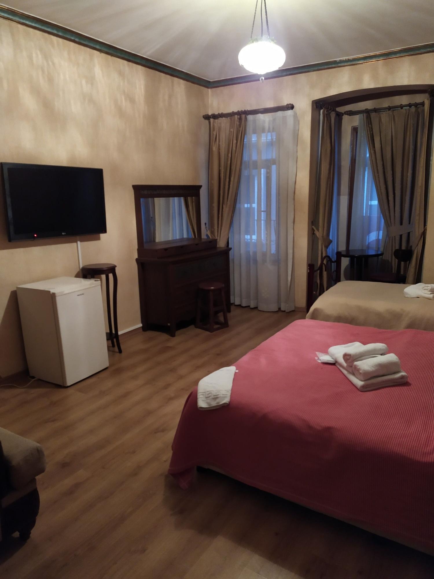 Istanbul Irish Hotel Bagian luar foto