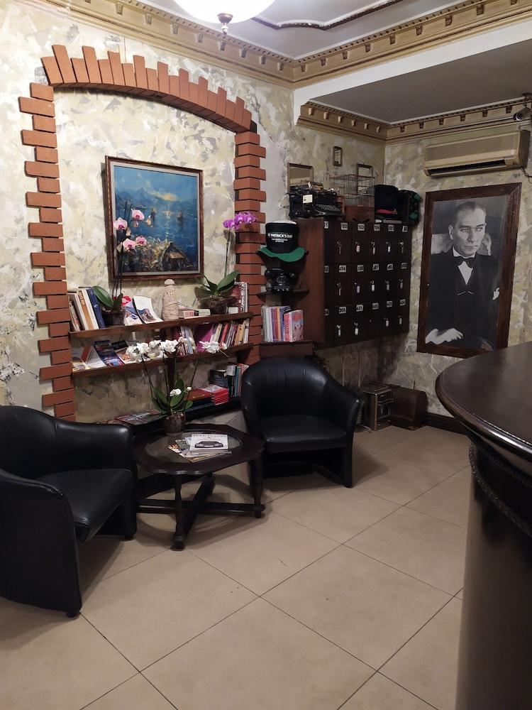 Istanbul Irish Hotel Bagian luar foto
