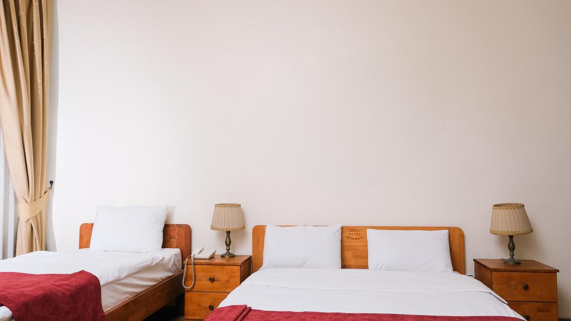 Istanbul Irish Hotel Bagian luar foto