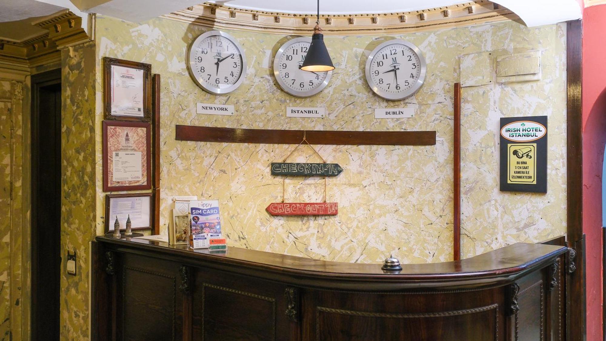 Istanbul Irish Hotel Bagian luar foto