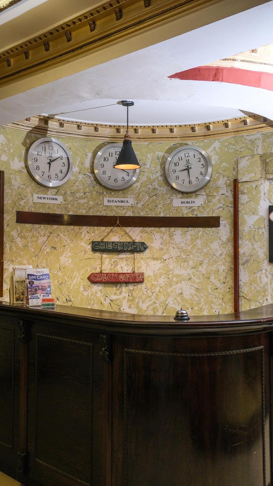 Istanbul Irish Hotel Bagian luar foto