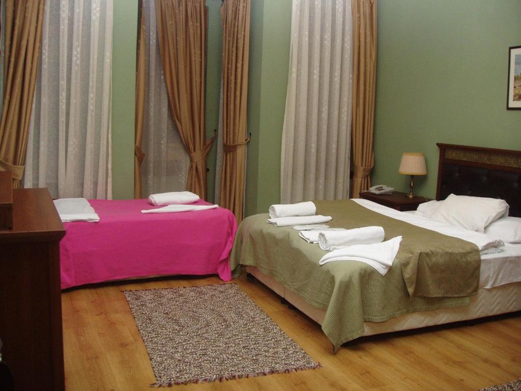 Istanbul Irish Hotel Bagian luar foto